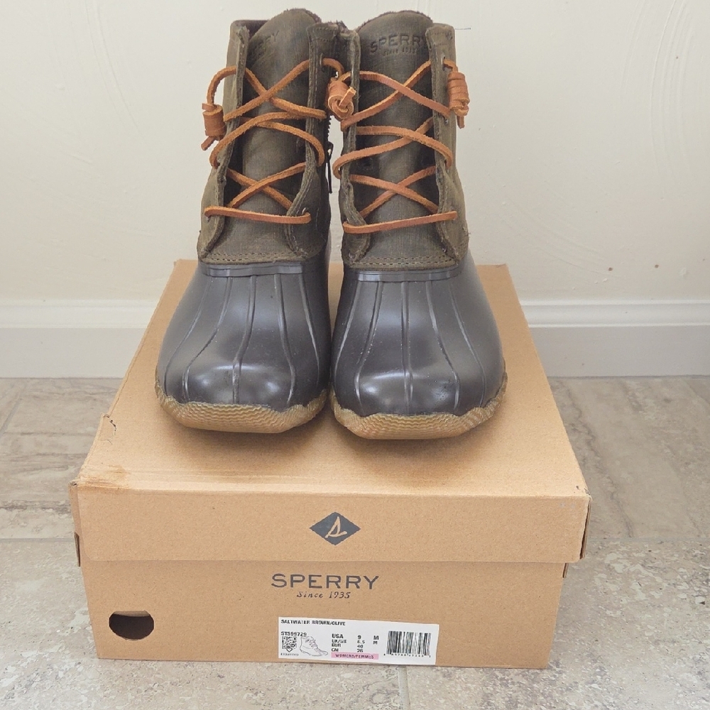 Sperry Duck Boots in Brown and Gray